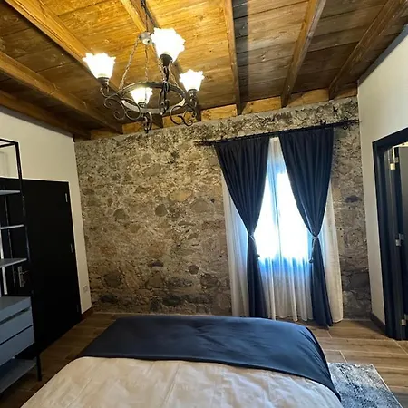Stone House Apartment